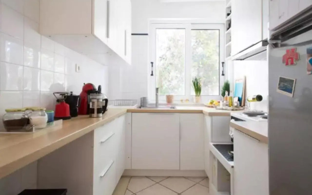 Spacious 2b/r Stay at Glyfada's Center