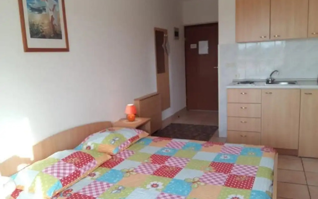 Edi - 40 m From Beach - SA4