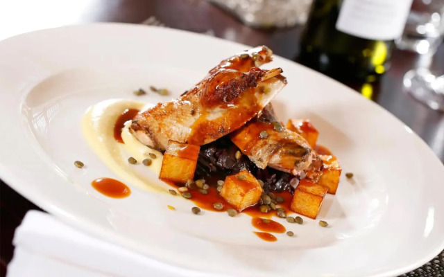 Macdonald Houstoun House