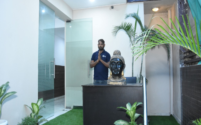 Capital O 605 Hotel Camria