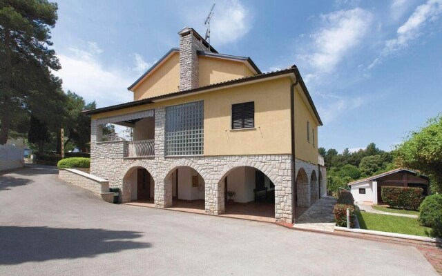 Beautiful Home in Rovinj With Wifi and 1 Bedrooms