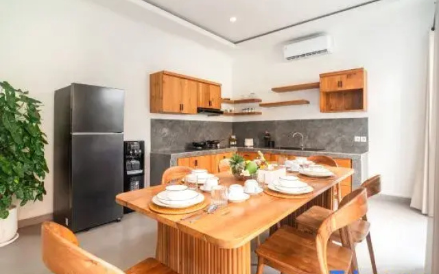 NEW 3BR Villa in Berawa w/ Private Pool Fast Wi-Fi