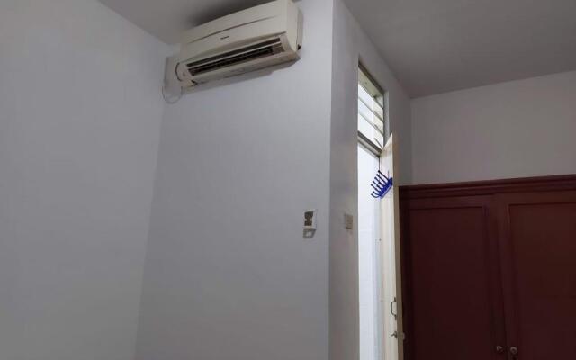 OYO 89994 Kartini House