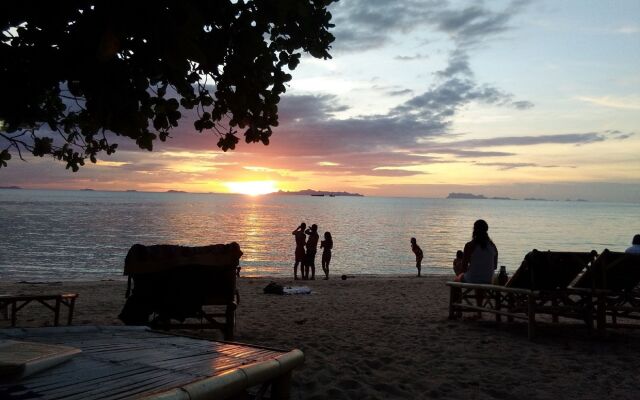 I Talay Beach Bar & Cottage Taling Ngam