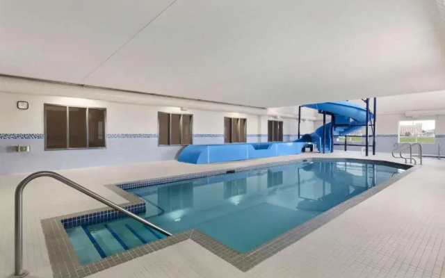 Days Inn & Suites Yorkton