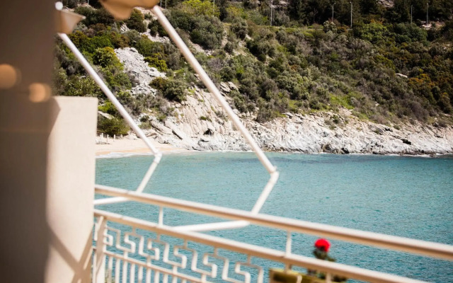 Bomo Tosca Beach Hotel