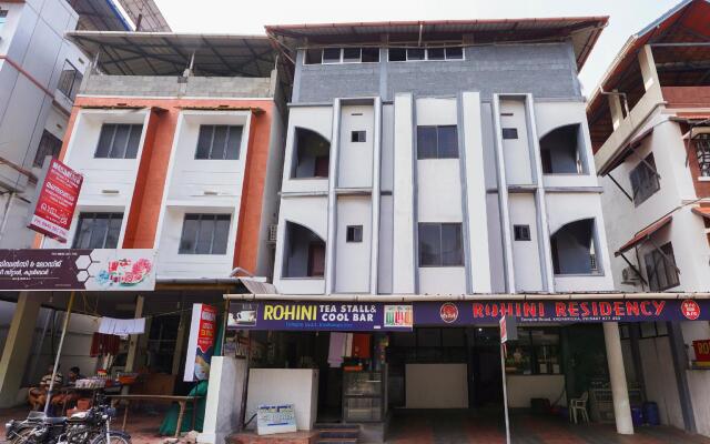 SPOT ON 66098 Rohini Residency
