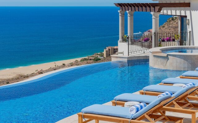 Villa With Sweeping Ocean Views From Pedregal: Casa Stella