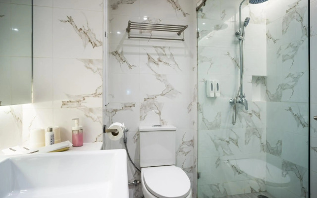 Civic Horizon Hotel & Residence