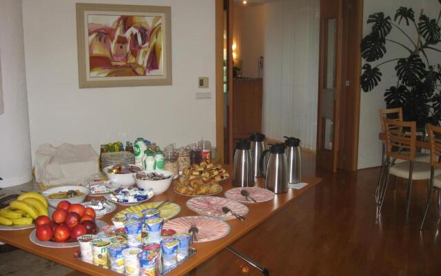 Apartmaji in sobe RaMar