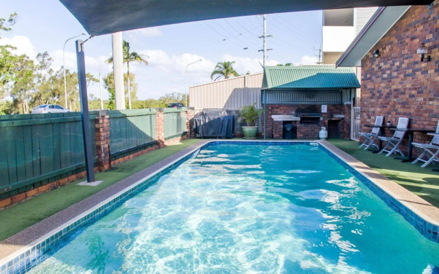 Arabella Motor Inn (formerly South Tweed Motor Inn)