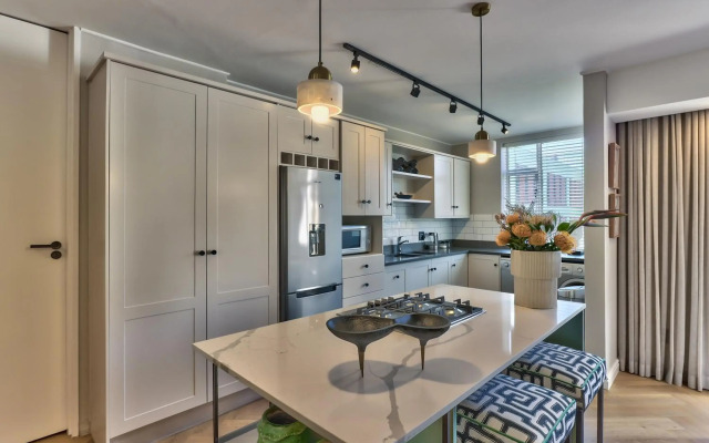 437 St Martini Gardens