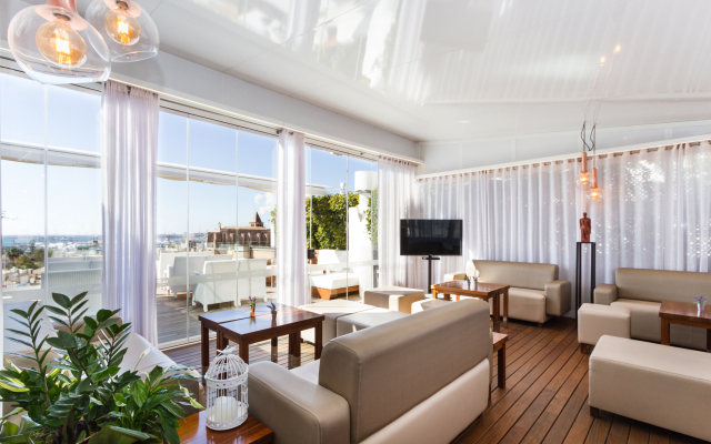 Hotel Almudaina