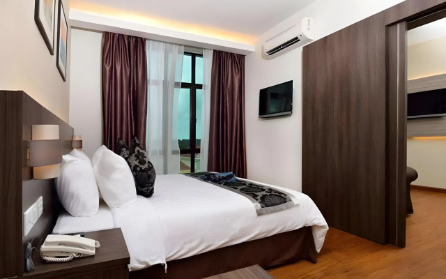 Holiday Villa Hotel & Suites
