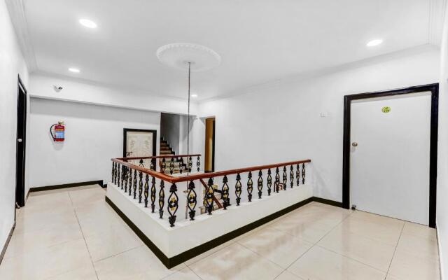 Treebo B Coral, 2 Km From Promenade Beach