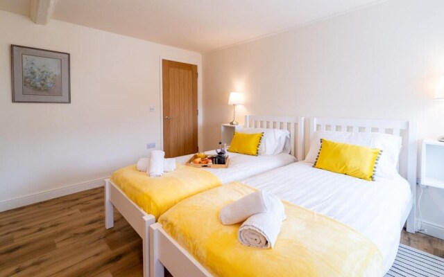 Stylish Spacious 1 bed Apartment - Downtown