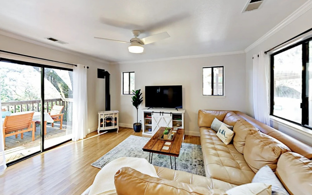 Charming Wine Country Retreat - 3 Br Home