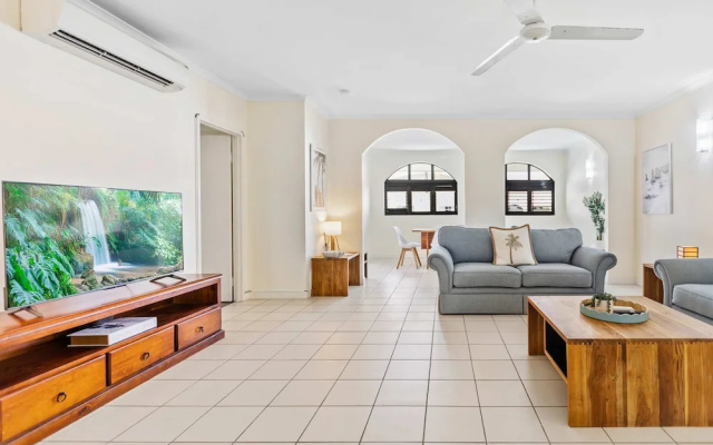 Salt Sand Retreat 1BR Resort Spa – Guest Rooms – Cairns