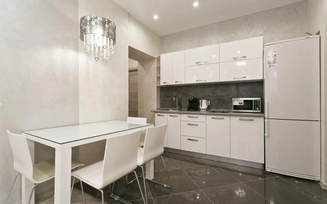 Апартаменты на Городской Вал 10