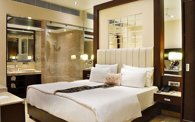 Hotel Emperor Palms at Karol Bagh