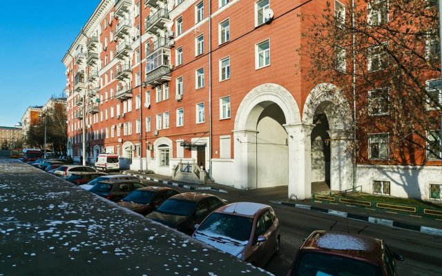 Spacy Apartment Near Moscow State University
