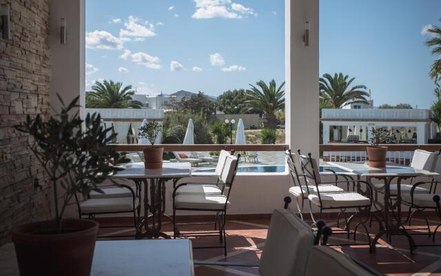 Porto Naxos Hotel