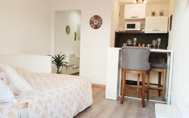 BoHémian Studio in Sète Center