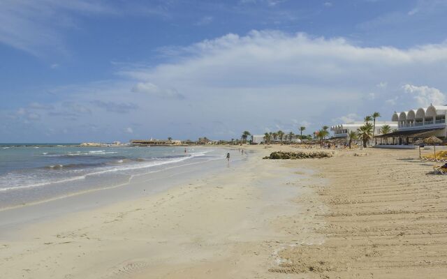 Monarque Dar Jerba Narjess - Family Only