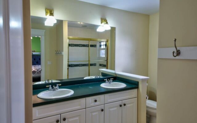 Bozeman - Beach Escape