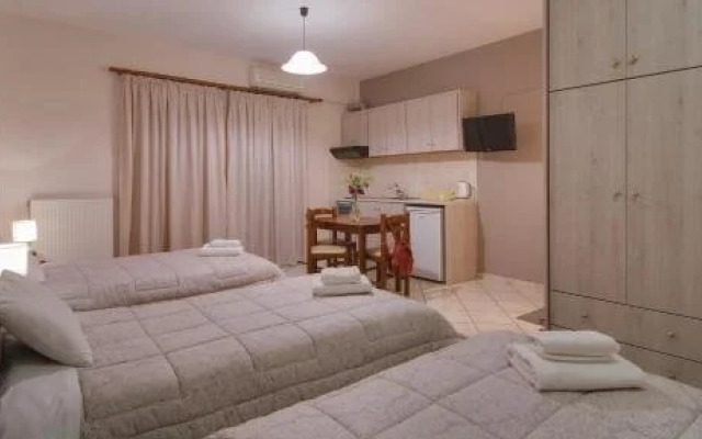Tsironis Guesthouse