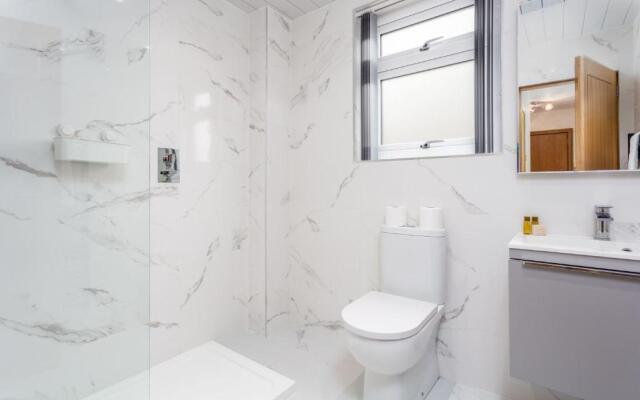 West Sands - Donnini Apartments