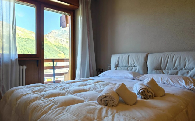 Hostdomus - Color Apartment