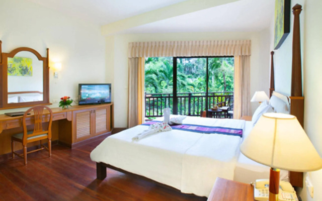Khaolak Bay Front Resort