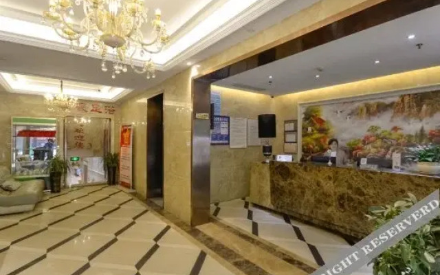 Xinjiang Inn Business Hotel