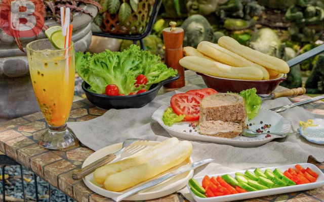 Lyly's House - Homestay