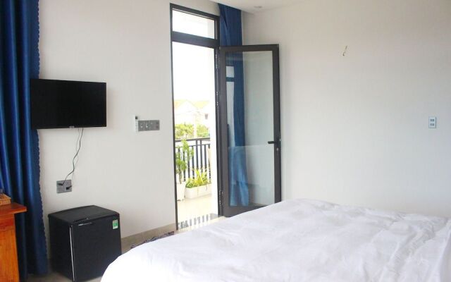 Sunshine Ha My Beach Villa