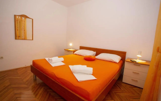Apartment Podgora 12816a