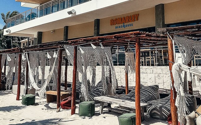 Epic Oceanfront Puerto Morelos