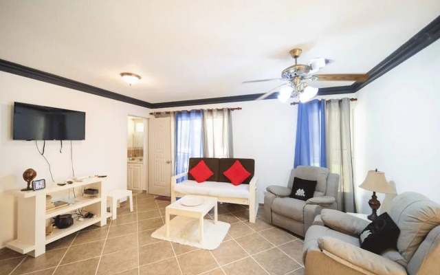 Garden Condos 7 - Central Apartment in Strip!