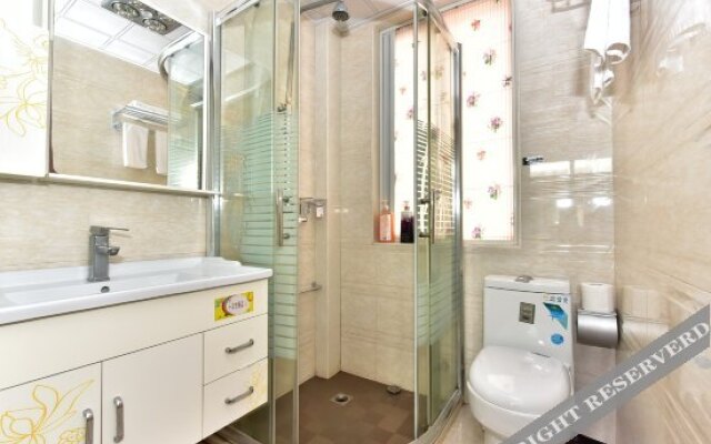 Yuhaige Hostel