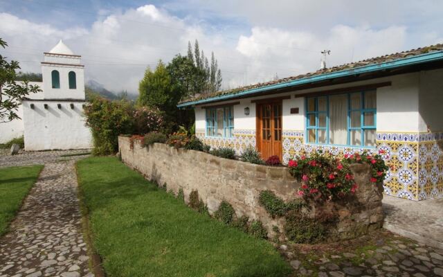 Las Palmeras Inn