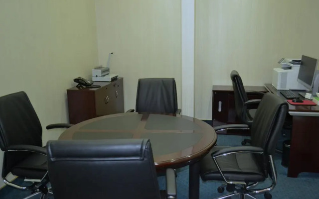 Hotel Holiday Inn Radhwa