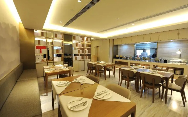 Ji Hotel (Yangzhou Wanda Plaza)