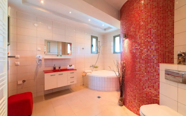 Secret Escape Villa With Heated Pool