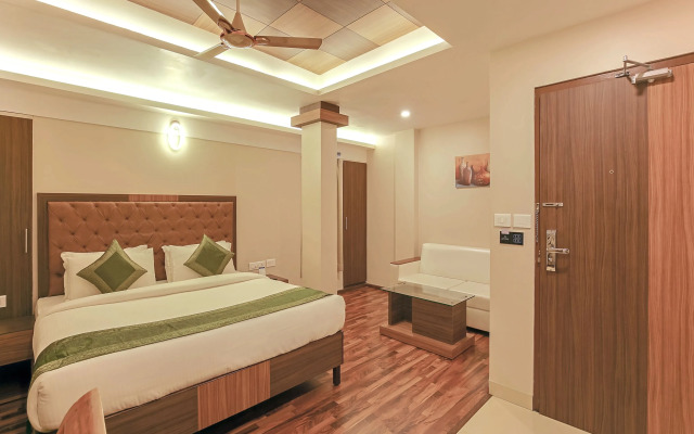 Treebo Goodland Residency - 500m from Railway Station