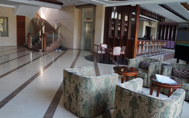 Best Western Plus Paramount Hotel