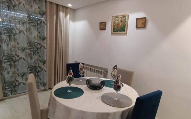 Luxurious 2-bed Apartment in Sidi Daoud, Marsa