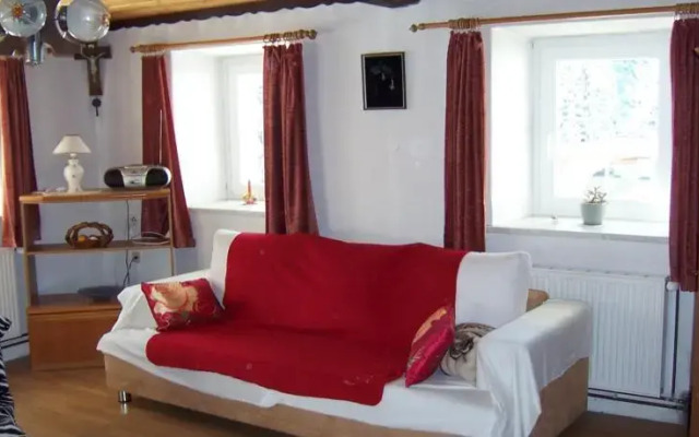 Farm House Orainza