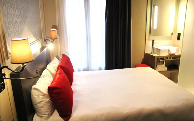 Le Montmartre Saint Pierre Hotel