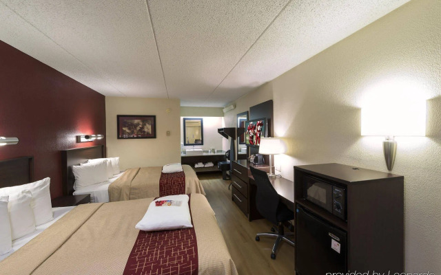 Red Roof Inn PLUS+ University at Buffalo - Amherst
